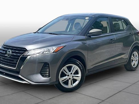 Used 2021 Nissan Kicks S FWD image 1