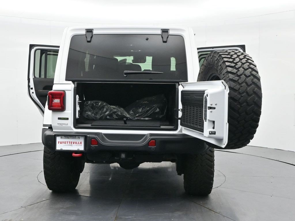 Used 2021 Jeep Wrangler Unlimited Rubicon w/ Dual Top Group AWD/4WD image 36