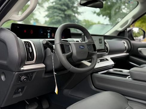 New 2026 Ford Expedition Max Active AWD/4WD image 14