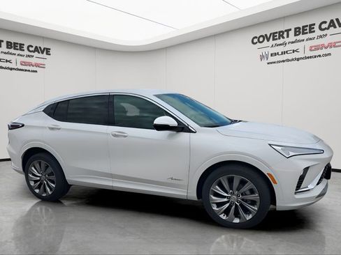 New 2026 Buick Envista Avenir image 12