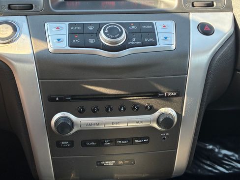 Used 2013 Nissan Murano S AWD/4WD image 32