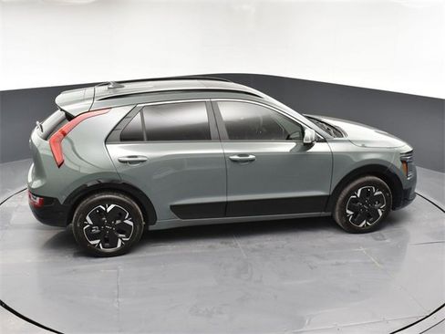 Used 2023 Kia Niro Wave image 41