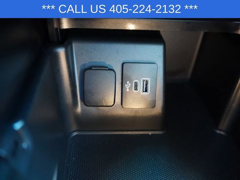 Used 2025 Ford Explorer Active w/ Active Comfort Package RWD image 39