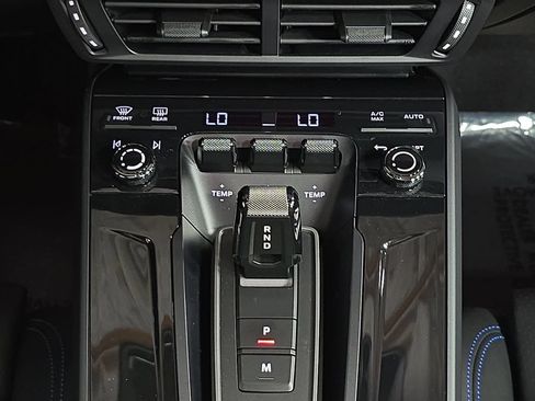 Used 2025 Porsche 911 Carrera S RWD image 19