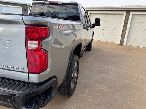 Used 2024 Chevrolet Silverado 2500 Custom w/ Custom Value Package image 40