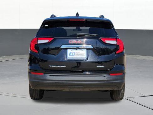 Used 2022 GMC Terrain SLE w/ Driver Convenience Package AWD/4WD image 9