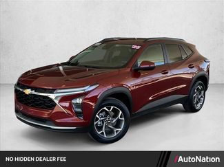 Used 2025 Chevrolet Trax LT FWD video 1