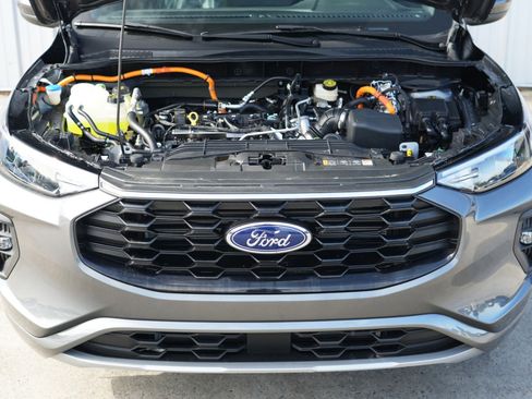 Used 2024 Ford Escape ST-Line Select w/ Tech Pack #1 image 7