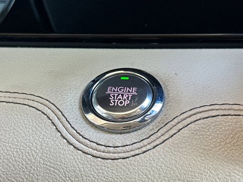 Used 2018 Lincoln Navigator L Reserve w/ Technology Package image 37