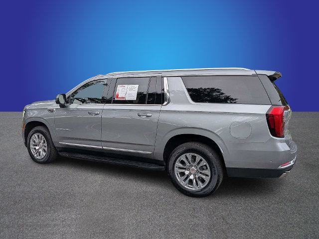 Used 2025 GMC Yukon XL Denali AWD/4WD image 3