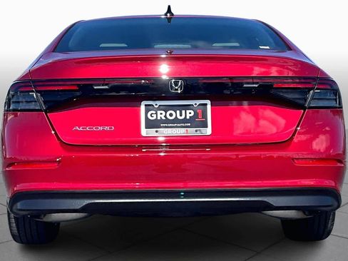 Used 2025 Honda Accord SE image 4