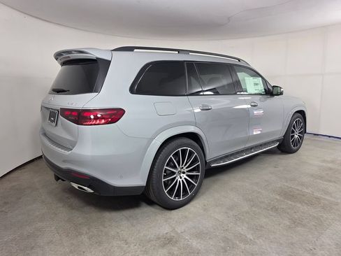 New 2026 Mercedes-Benz GLS 450 4MATIC image 4