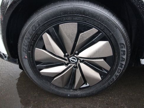 Certified 2023 Nissan Ariya FWD image 32