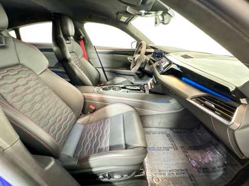 Used 2022 Audi RS e-tron GT w/ Year 1 Package image 26