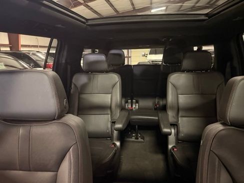 Used 2023 Chevrolet Suburban RST w/ Sport Performance Package AWD/4WD image 35