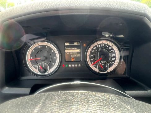 Used 2017 RAM 1500 Express AWD/4WD image 16