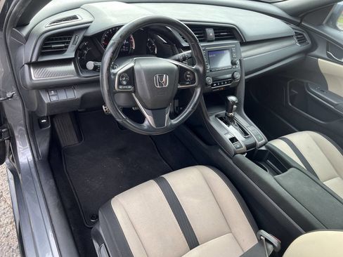 Used 2017 Honda Civic Sport image 11