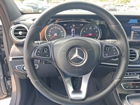 Used 2017 Mercedes-Benz E 300 image 14