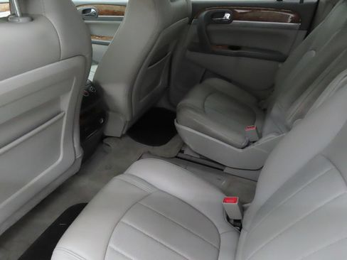 Used 2011 Buick Enclave CXL FWD image 20
