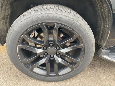 Used 2017 Cadillac Escalade Luxury AWD/4WD image 8