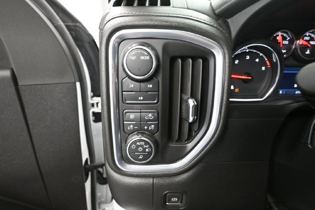 Used 2023 Chevrolet Silverado 3500 LT w/ Convenience Package AWD/4WD image 24