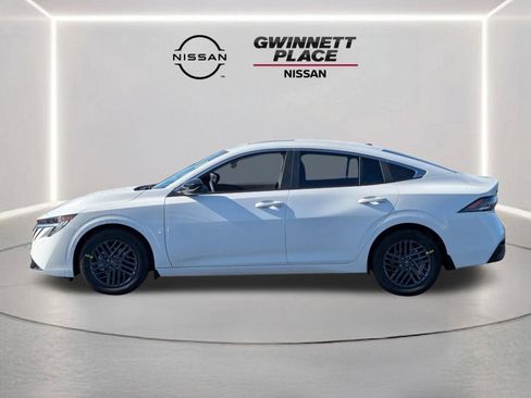 New 2026 Nissan Sentra SV w/ SV Convenience Package FWD image 2