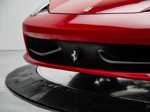 Used 2015 Ferrari 458 Italia Coupe RWD image 39