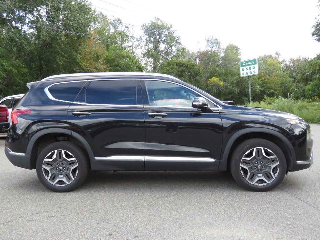Used 2021 Hyundai Santa Fe Limited AWD/4WD image 4
