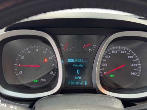 Used 2017 Chevrolet Equinox LT w/ Convenience Package image 29