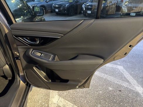 Used 2023 Subaru Outback Limited image 23