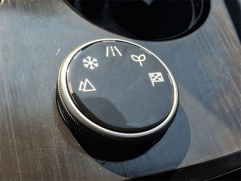 Used 2023 Nissan Rogue SV image 20