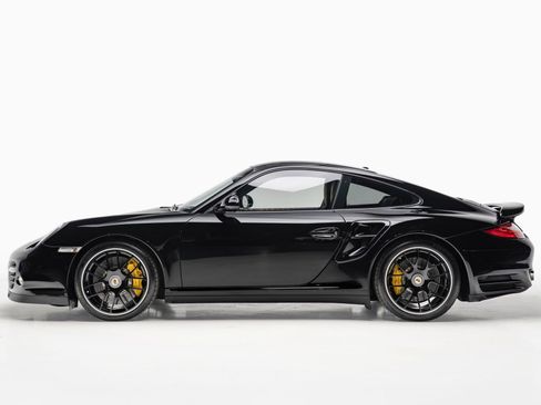 Used 2013 Porsche 911 Turbo S AWD/4WD image 11