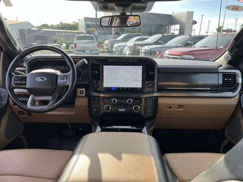 Used 2024 Ford F450 Lariat w/ Lariat Ultimate Package AWD/4WD image 31