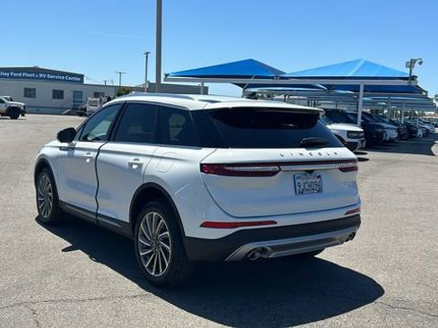 Used 2023 Lincoln Corsair Reserve w/ Equipment Group 201A AWD/4WD image 5