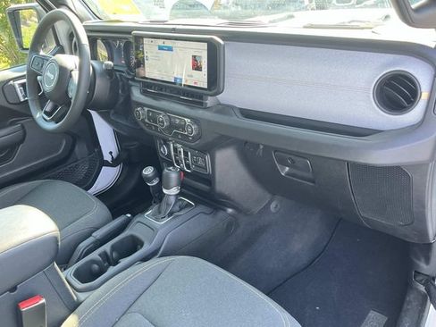 Certified 2025 Jeep Wrangler Unlimited Sport AWD/4WD image 24