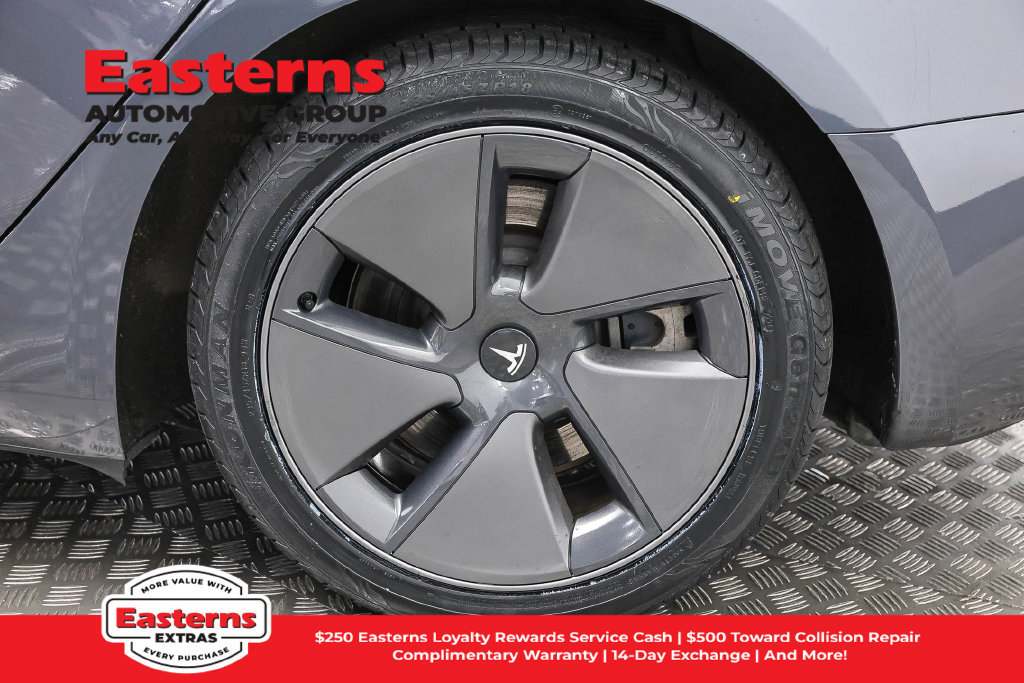 Used 2023 Tesla Model 3 Standard Range RWD image 28