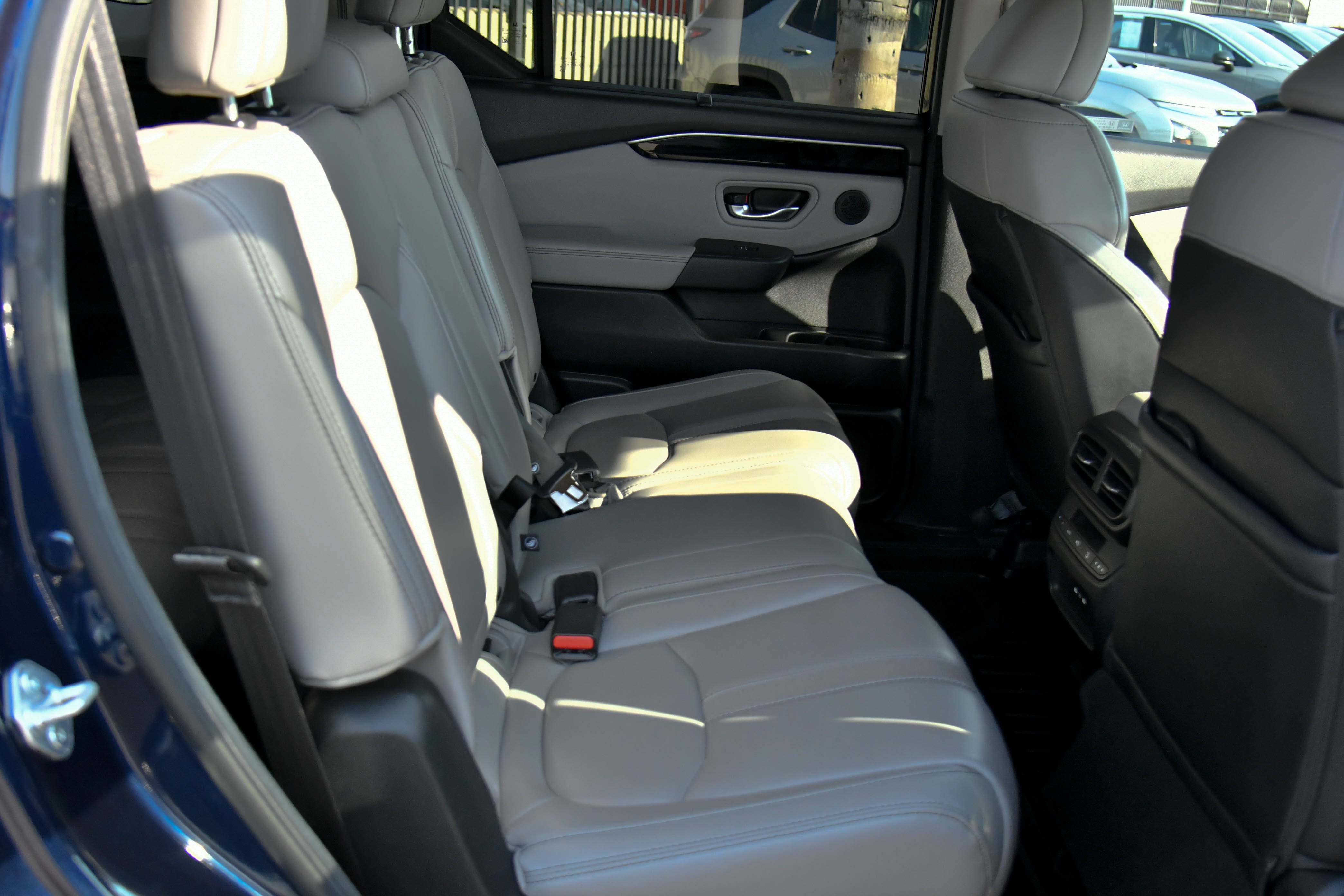 Used 2024 Honda Pilot EX-L image 48