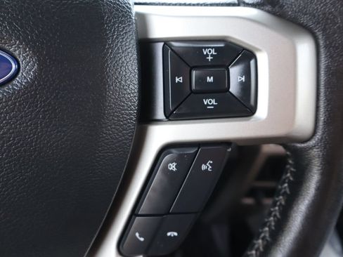 Used 2019 Ford F150 Lariat w/ Equipment Group 502A Luxury AWD/4WD image 30