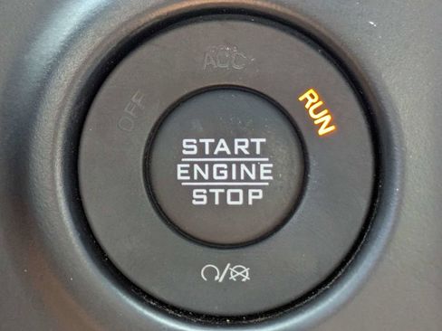 Used 2022 Jeep Wrangler Unlimited Sport w/ Xtreme Recon 35" Tire Package AWD/4WD image 26