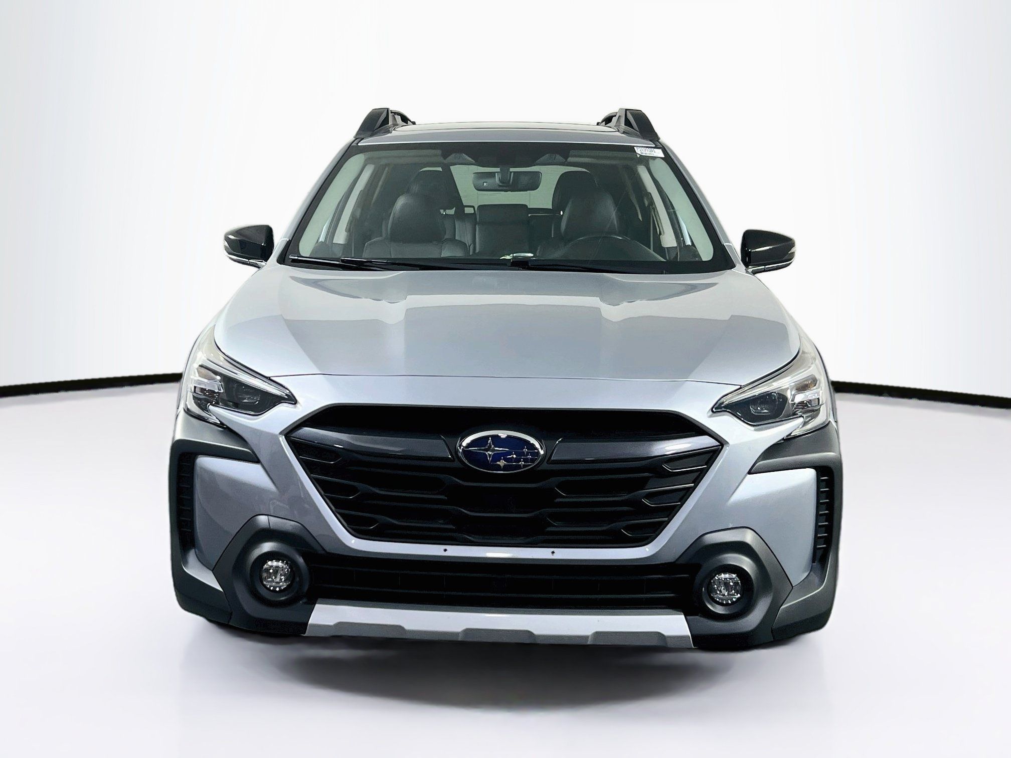 Used 2023 Subaru Outback Limited XT AWD/4WD image 2