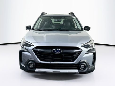 Used 2023 Subaru Outback Limited XT AWD/4WD image 2