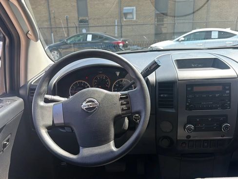 Used 2009 Nissan Titan SE RWD image 15
