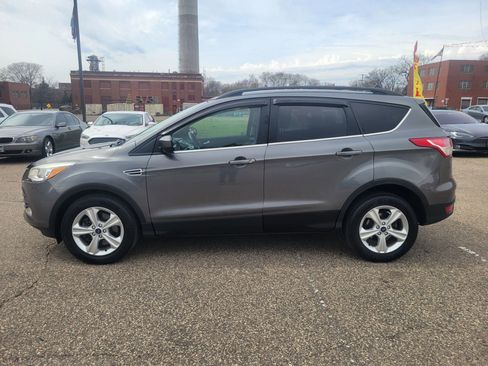 Used 2014 Ford Escape SE w/ Cargo Utility Package image 2