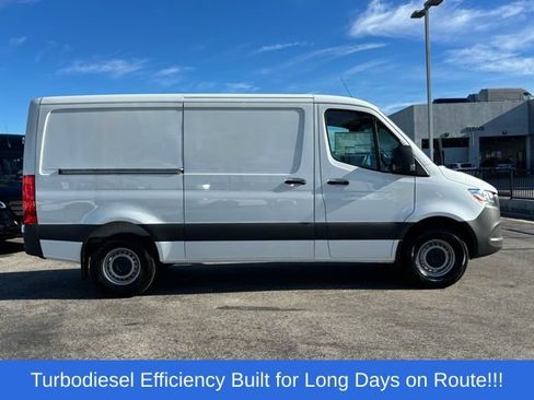 Used 2026 Mercedes-Benz Sprinter 2500 image 2