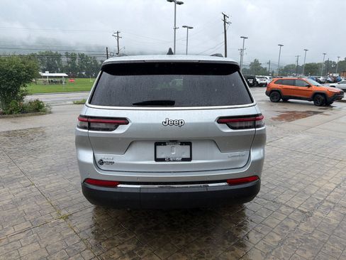 New 2026 Jeep Grand Cherokee L 4WD image 7
