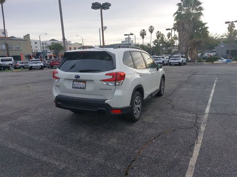 Used 2022 Subaru Forester Premium w/ Popular Package #1 image 2