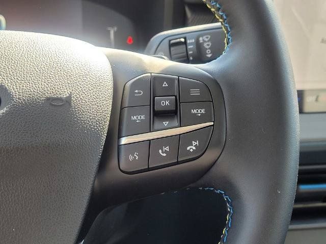 Used 2025 Ford Maverick Lobo AWD/4WD image 42