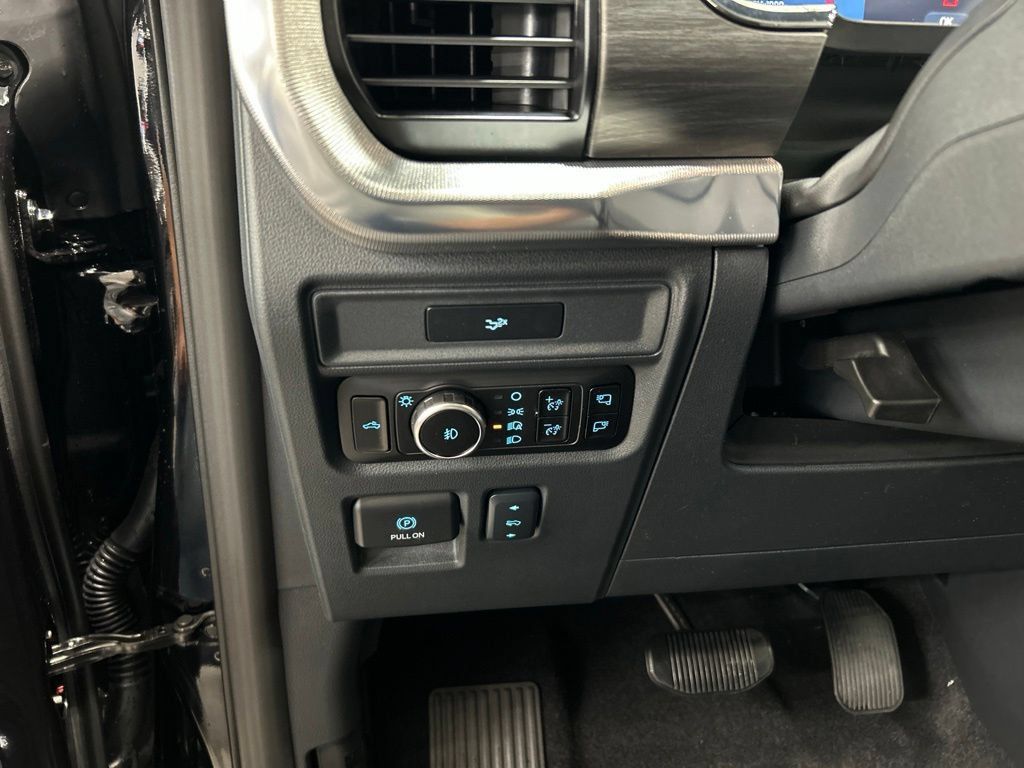 New 2026 Ford F150 Lariat AWD/4WD image 13
