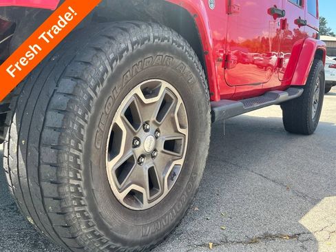 Used 2017 Jeep Wrangler Unlimited Rubicon AWD/4WD image 16