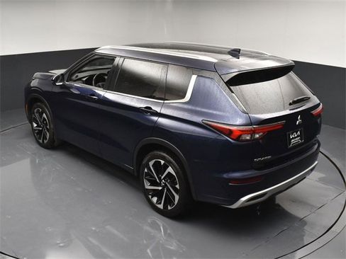 Used 2024 Mitsubishi Outlander SEL image 44